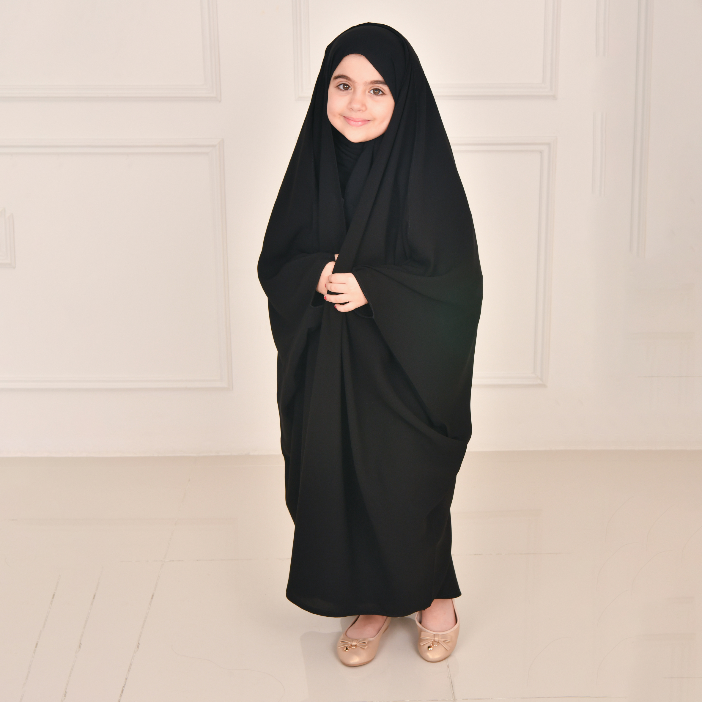 abaya-bannaty-farasha-01 عبايه رأس بناتية بقصة فراشة مع مطاط لتثبيت - الصورة 1